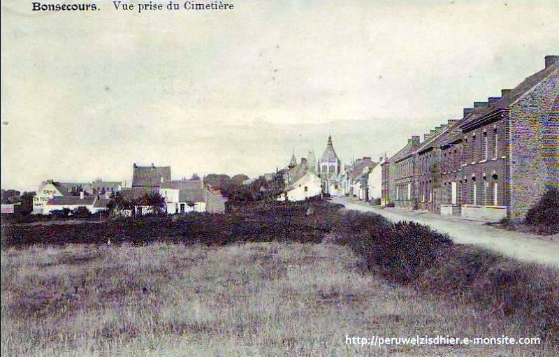 Rue de Saint-Amand vue du cimetière