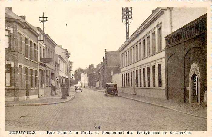 Rue du Pont-à-la-Faulx et Couvent Saint Charles